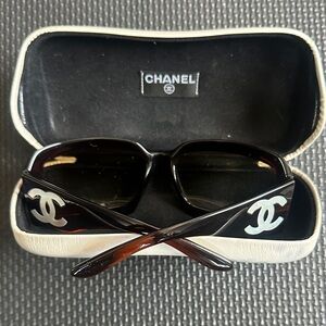Authentic CHANEL 5076-H Mother of Pearl CC Sunglasses